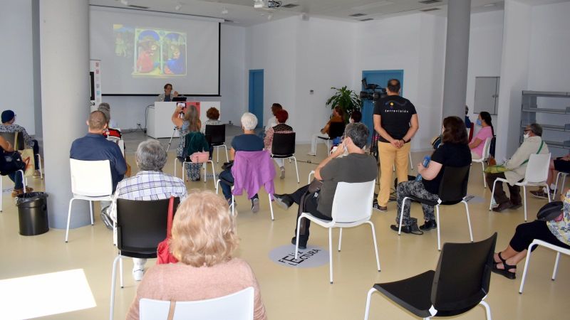 La Biblioteca Municipal acoge la segunda cita del taller para aprender a 'Leer el Arte'