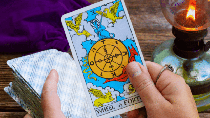 Las 3 mejores Videntes buenas sin gabinete, sin cartas que te sorprenderán