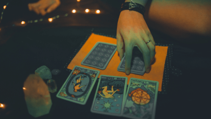 Marisa Cruz la vidente revoluciona el Tarot con su servicio por Bizum
