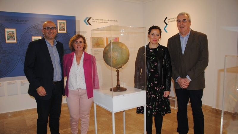 Alhaurín de la Torre ‘viaja con la imaginación’ con la exposición del Museo Andaluz de la Educación