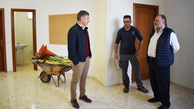 El Ayuntamiento acomete mejoras en los centros sociales de El Peñón y de Torresol
