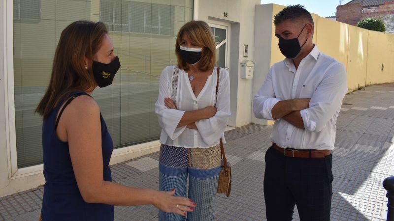 La delegada de Políticas Sociales de la Junta de Andalucía visita Alhaurín de la Torre