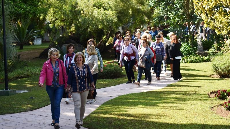 Alhaurín de la Torre recibe la visita de más de un centenar de mujeres de Cabra (Córdoba)
