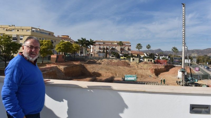 Villanova asegura que el teatro de Alhaurín de la Torre será “uno de los mejores de la provincia”
